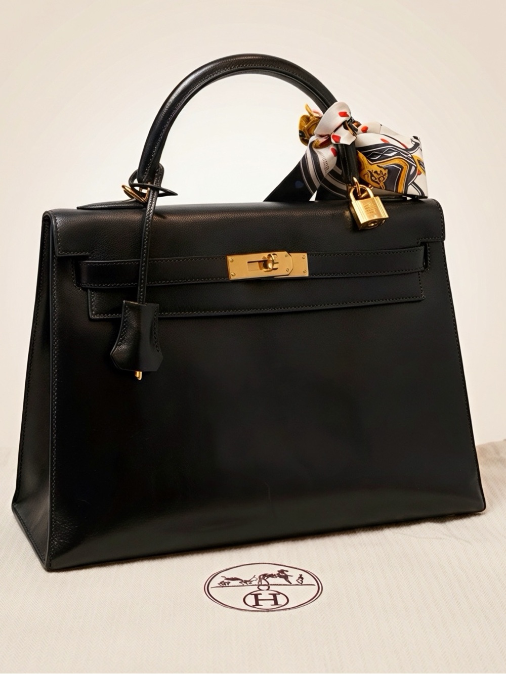 Hermes VTG Kelly 32 Box Leather Sellier,new Gold Hrdware, refurbished@Hermes spa